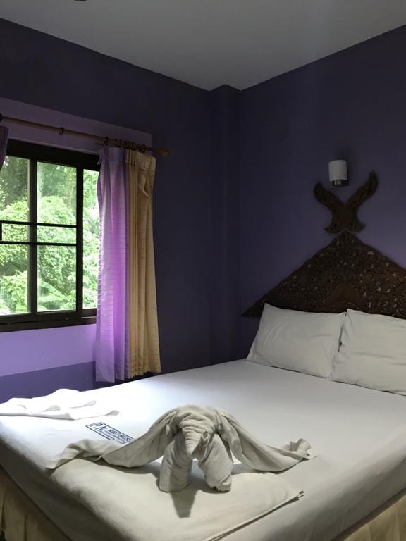 P.N. Guesthouse Krabi town Exterior foto