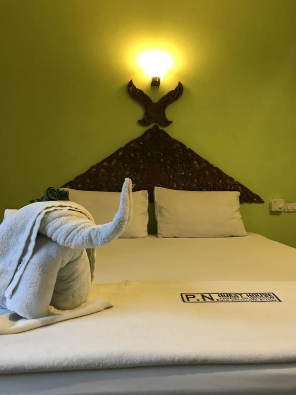 P.N. Guesthouse Krabi town Exterior foto